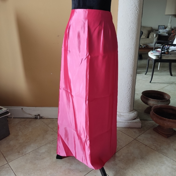 Windsor Maxi Dark Salmon Skirt Size M - Picture 1 of 10